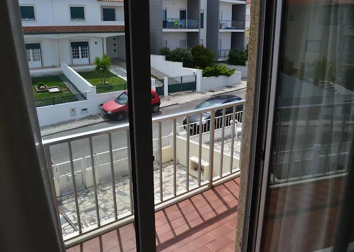 Πανσιόν Holidays 71 Ναζαρέ